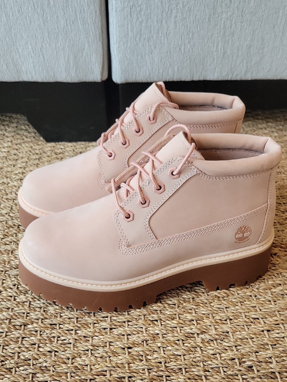 Timberlands Nellie Stonestreet Waterproof Platform boot in light pink Size 5.5